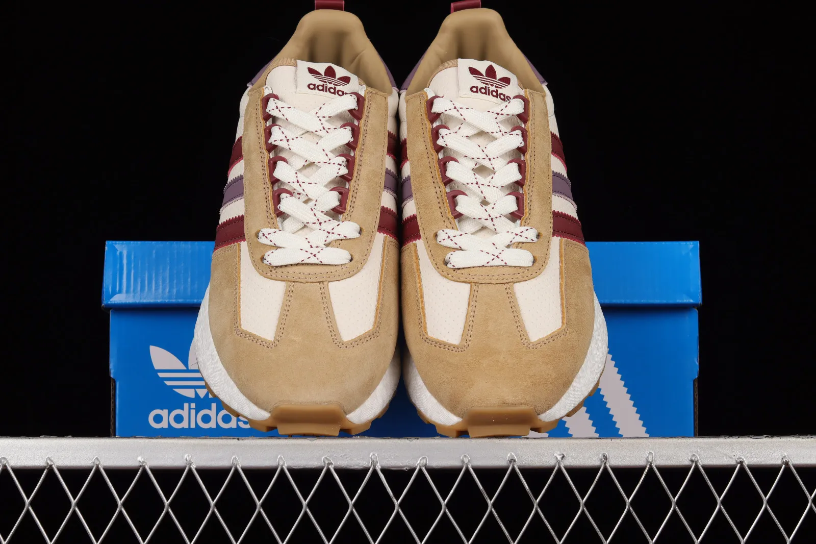 Adidas Originals Retropy E5 Hazy Beige Dark Red GW1644