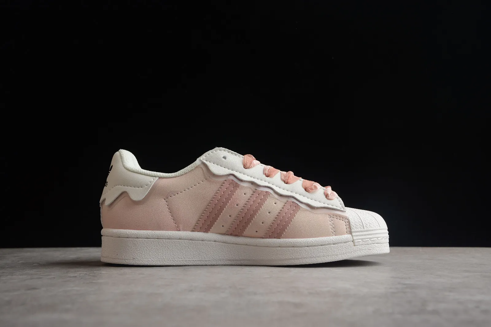 Adidas Originals Superstar Cloud White Pink Core Black GW4444