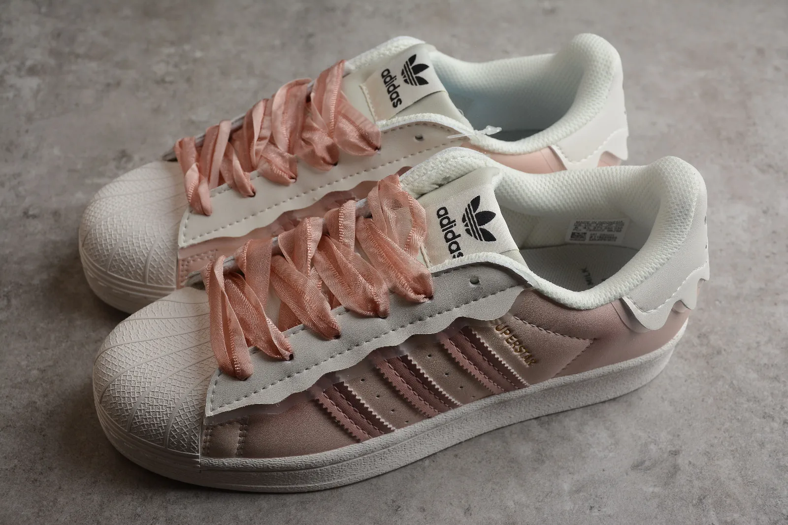 Adidas Originals Superstar Cloud White Pink Core Black GW4444