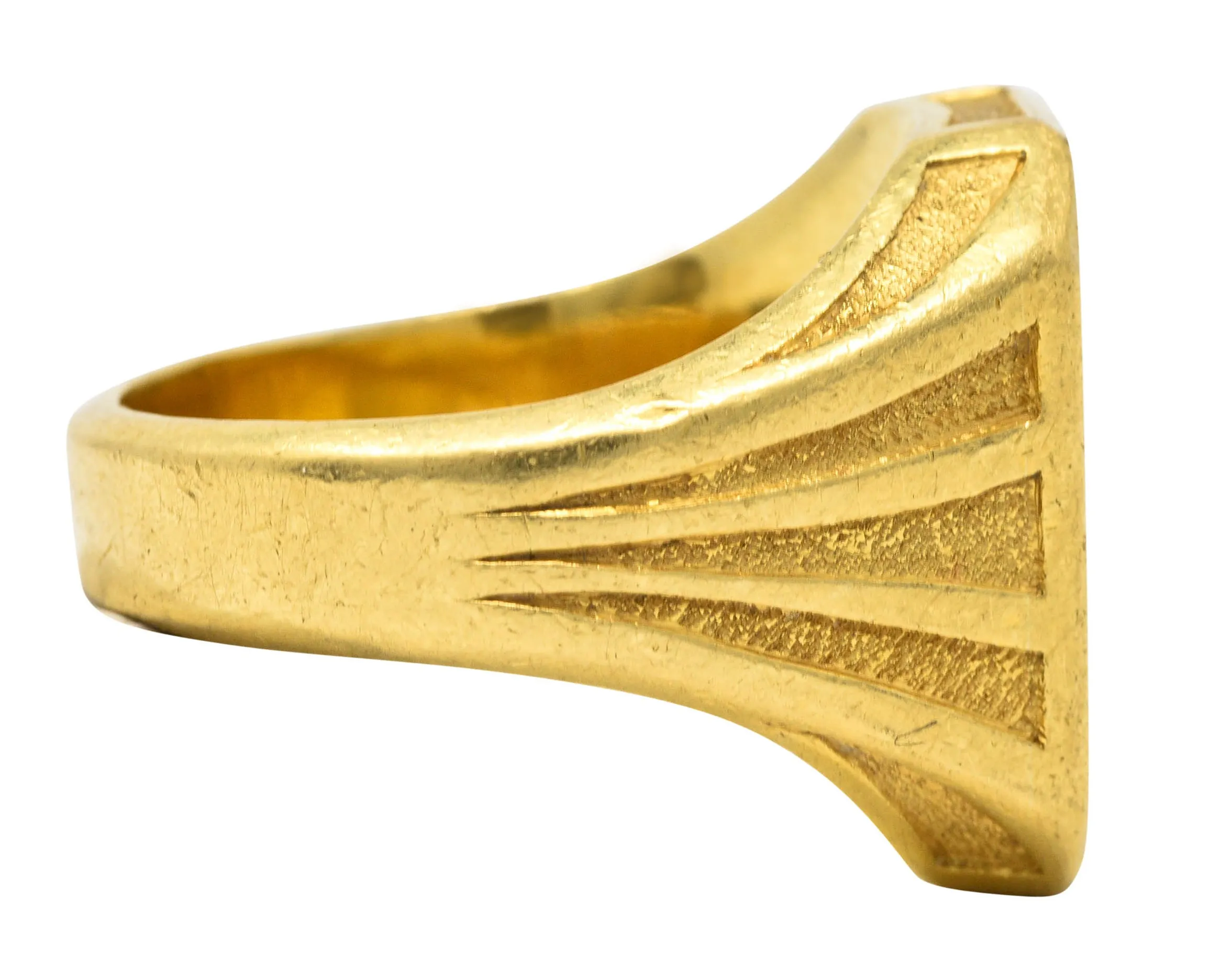 Art Deco 18 Karat Gold Chivalrous Heraldry Unisex Signet Ring