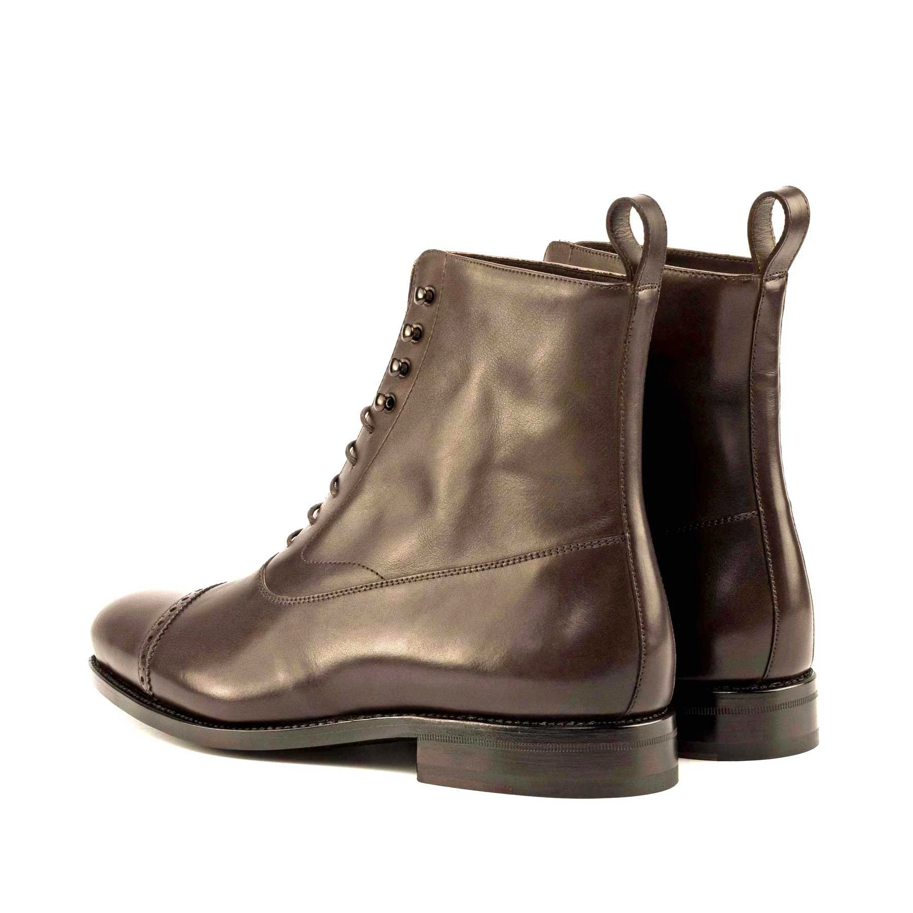 		Brown Balmoral Boots	