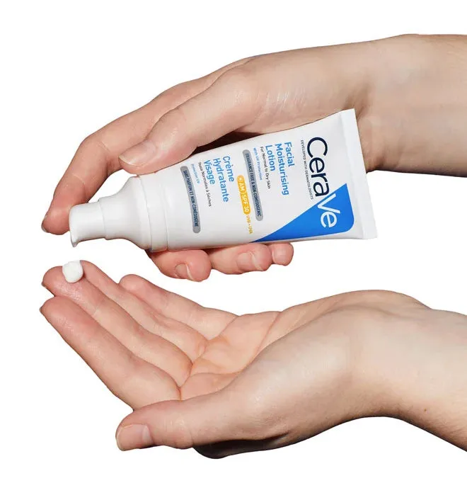 CeraVe Daily Moisturiser with SPF30 52ml