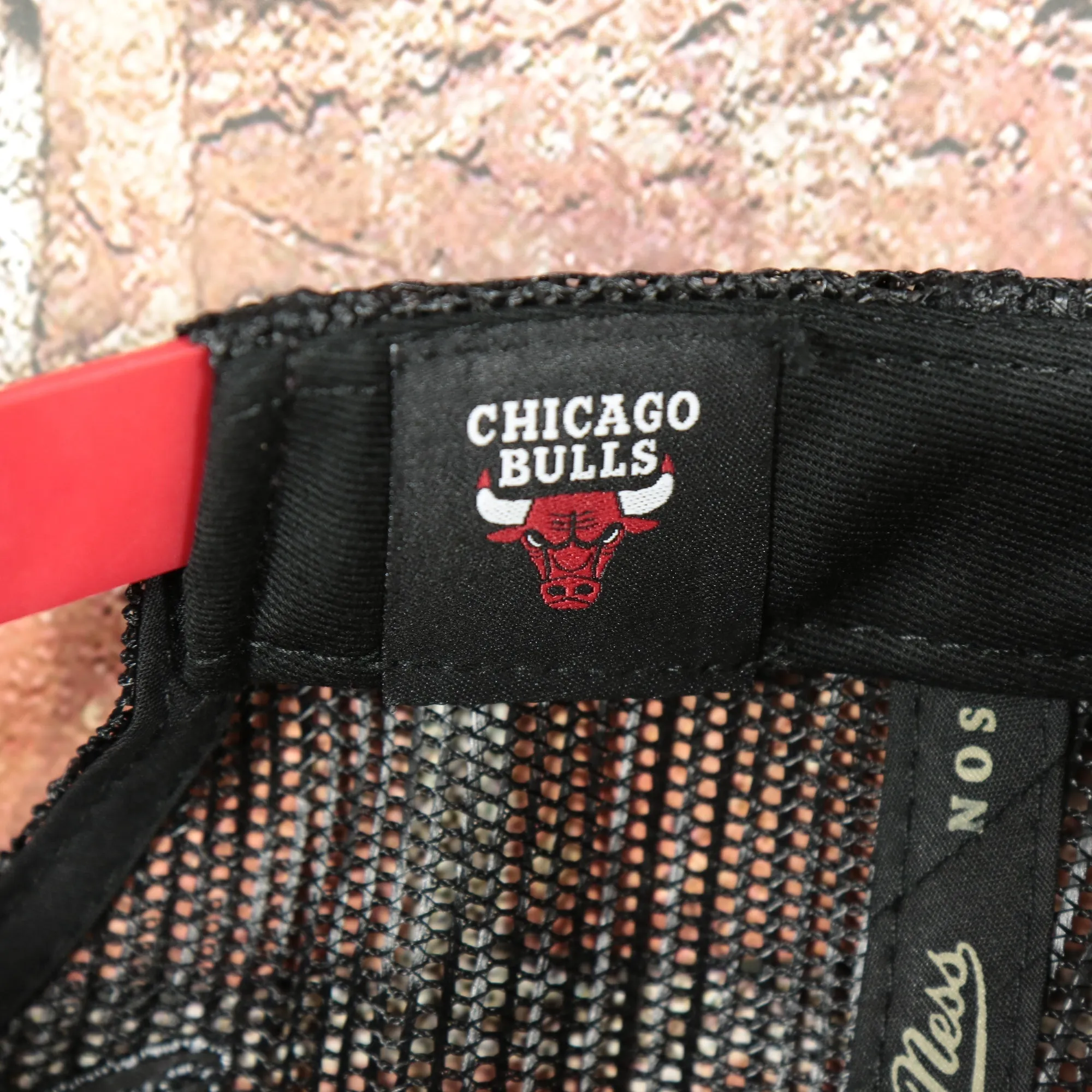 Chicago Bulls Back to Back NBA Championship 1991/1992 Green Bottom Two Tone Red/Black Trucker Hat | Mitchell and Ness