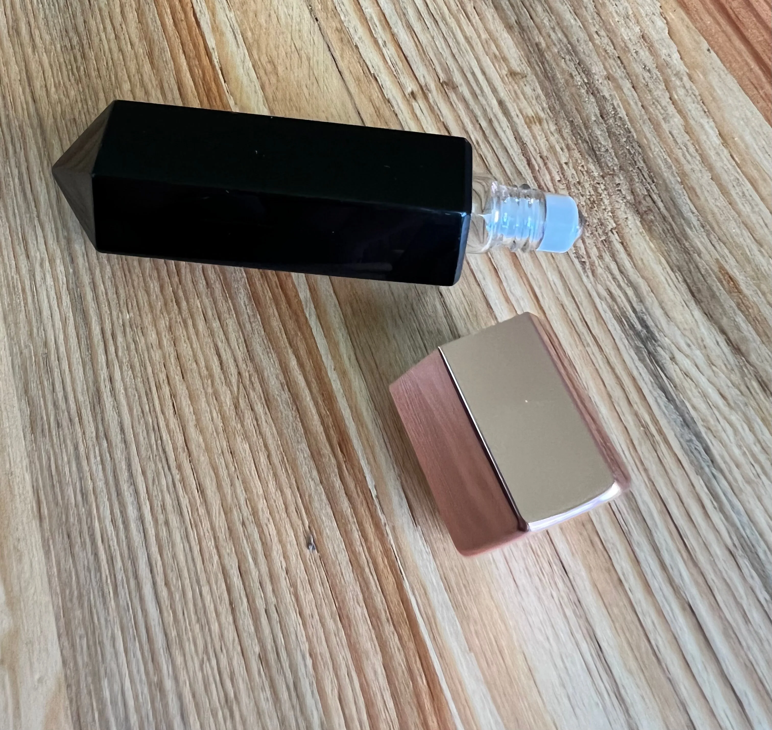 Gemstone Roller Bottle & Gua Sha Facial tool in one