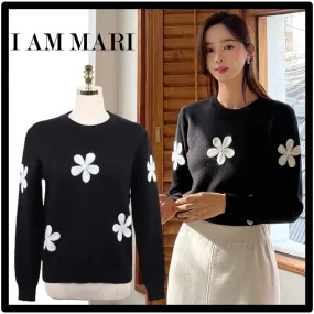 I AM MARI  |Casual Style Street Style Logo V-neck & Crew neck