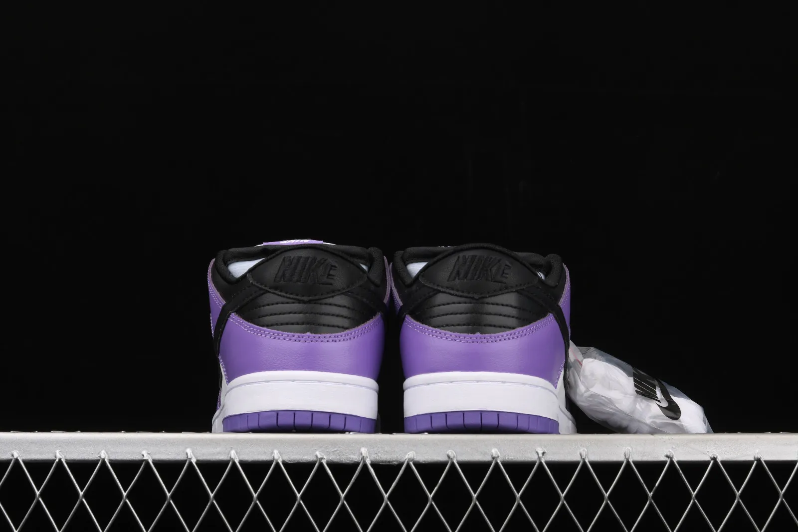 Nike SB Dunk Low Pro PRM White Purple Black 304292-305